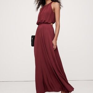 Elegant Burgundy Maxi Dress